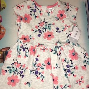 Carter’s little girl size 2t dress